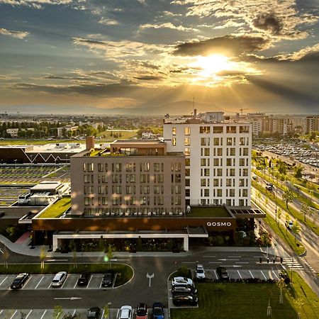 Qosmo Brasov Hotel Ngoại thất bức ảnh