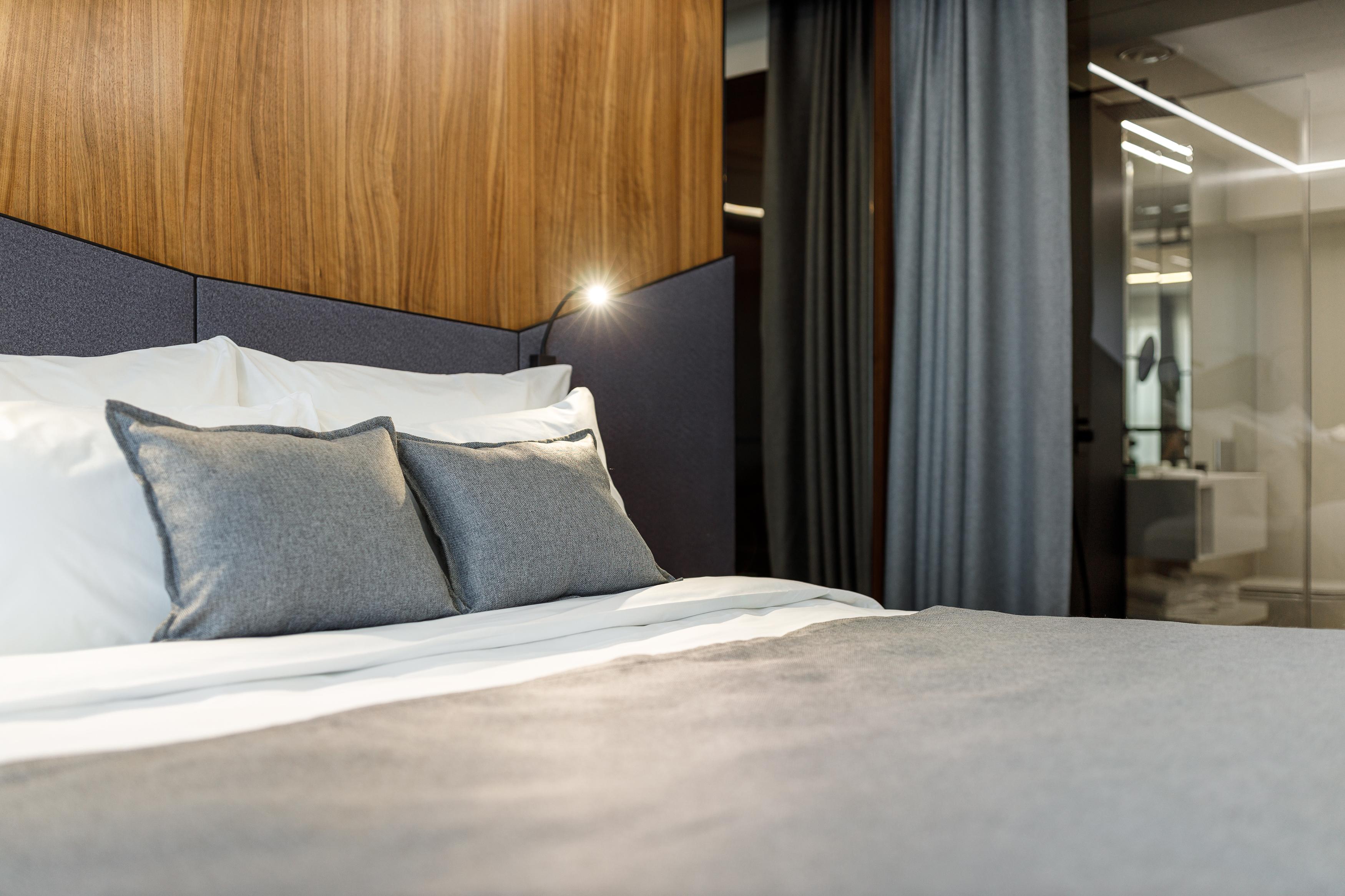 Qosmo Brasov Hotel Ngoại thất bức ảnh